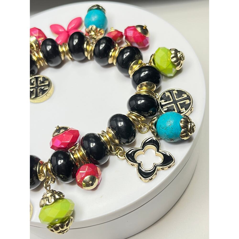 Chic Black & Gold Charm Strectch Bracelet with Maltese Cross & Quatrefoil Charms - Picture 4 of 9